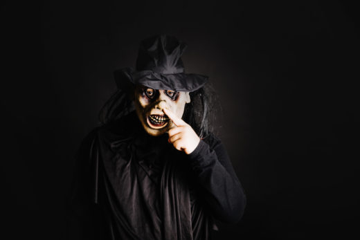 Ternyata ngupil bisa bikin pesek dan picu pneumonia