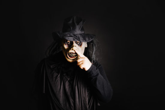 Ternyata ngupil bisa bikin pesek dan picu pneumonia