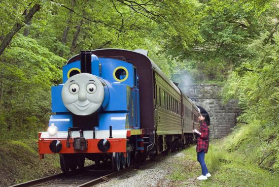 Nantangin kemampuan edit foto netizen di Twitter, hasilnya kelewat kocak