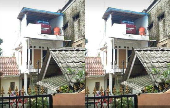 Netizen bingung ada mobil parkir di lantai 3 rumah kecil