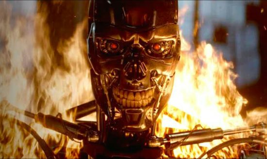 Penjelajah waktu dari tahun 3700 peringatkan perang manusia dan robot