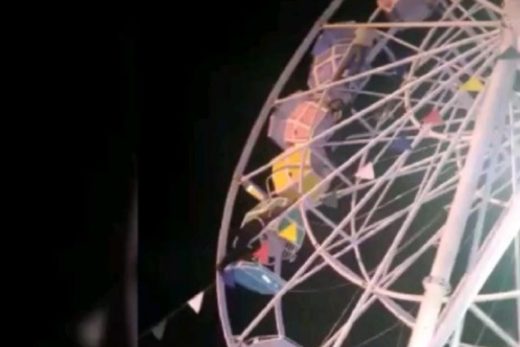 Video: Bianglala di Sekaten Yogyakarta rusak, bayi hampir terjatuh