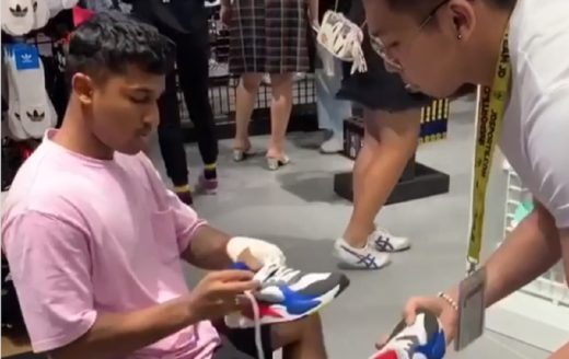 Prank nyoba sepatu, customer tiba-tiba lari dan bikin panik penjaga toko